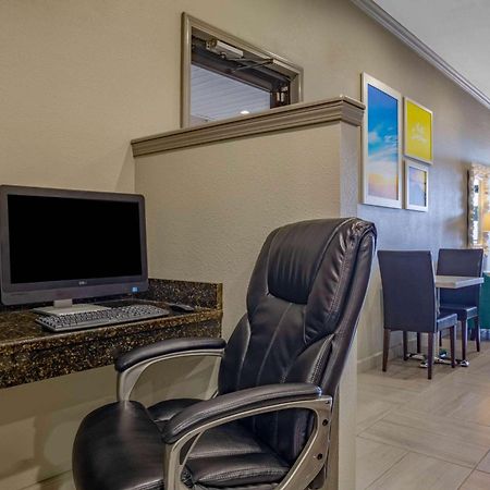 Days Inn By Wyndham Lonoke Екстериор снимка